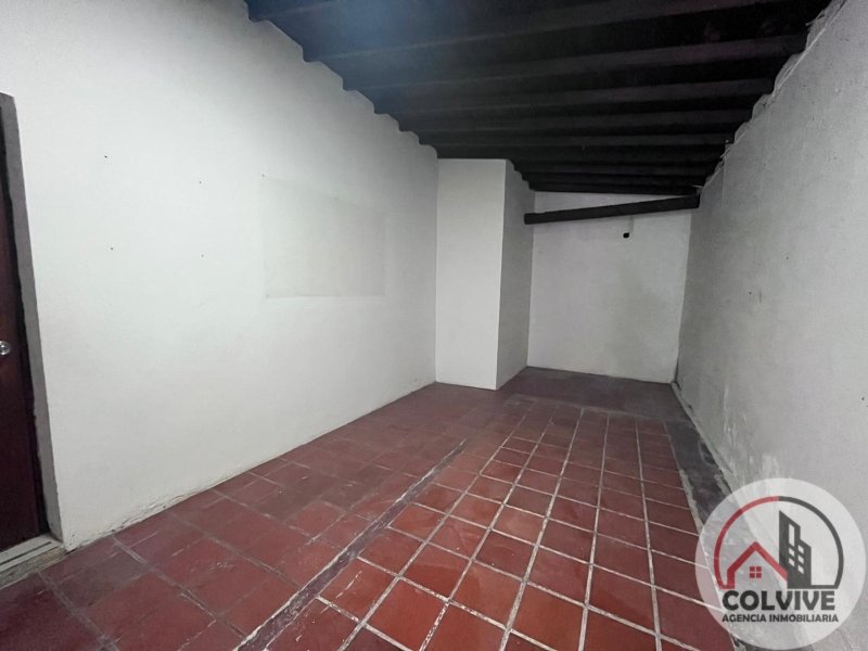 Local en Arriendo en Transito